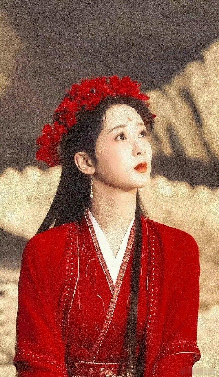 #万家灯火没有一盏为小夭而亮# 小夭的世界满是孤独，无处为家。众人的误解如霜雪，
