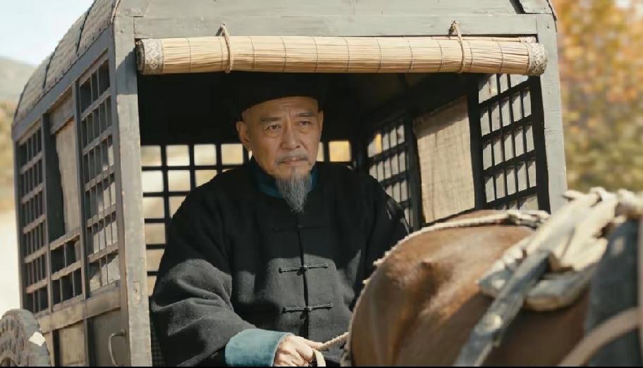 1737年，五十一岁的岳钟琪熬过五年监禁后，被贬为庶人，十年之后，大金川叛乱，乾