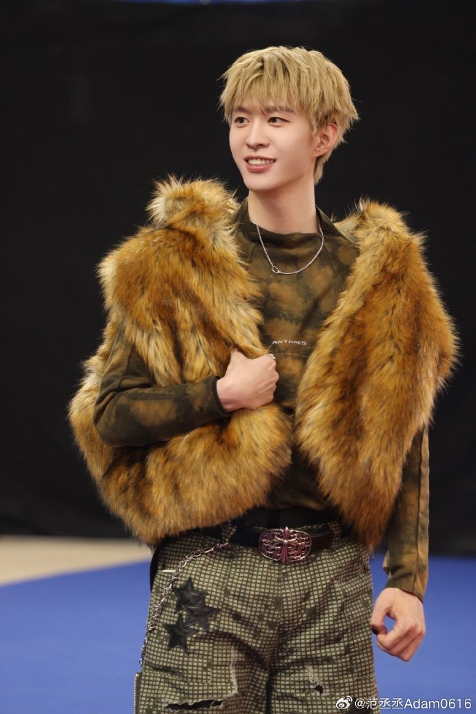 范丞丞比赛不重要开心最重要范丞丞说比赛不重要范丞丞不执着于比赛结果，直言开心才最