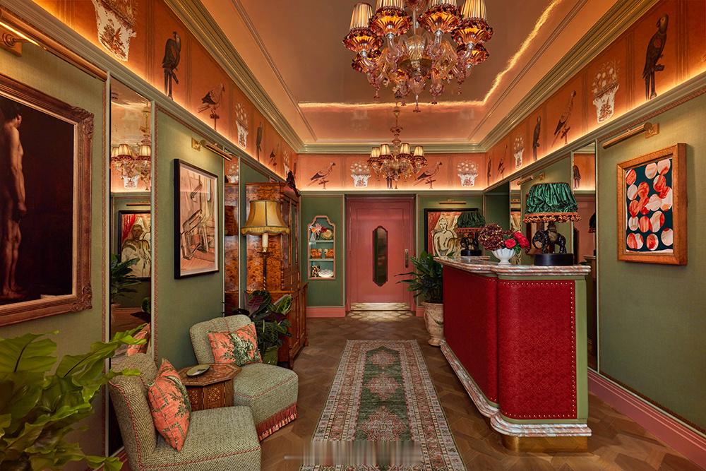 全球奢华精品酒店（Small Luxury Hotels of the Worl