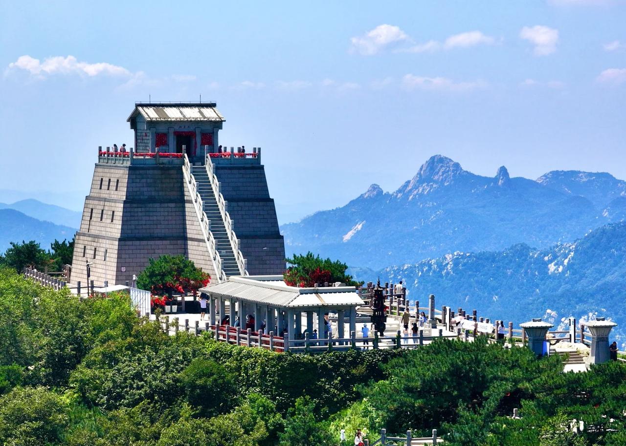 年轻人讨厌“爹味”是为什么 年轻人讨厌“爹味”，“爹味”沟通是居高临下的，像长辈