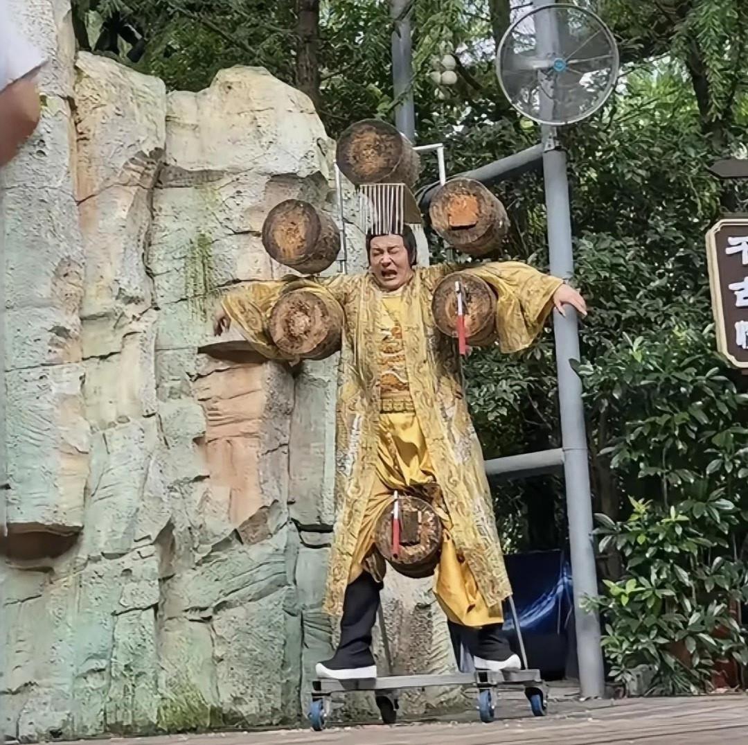 听说一天六百，这钱赚的真不羡慕