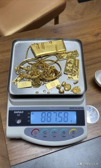 金价高位下宁波市民变现增多，持证回收门店成主流选择。

截至2026年6月，上海