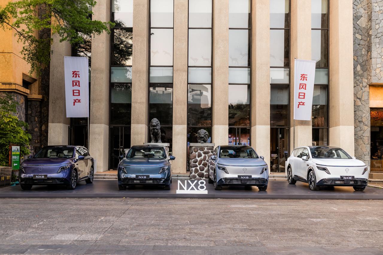 东风日产NX8的座椅，让我对“舒适”有了新理解。
去店里看东风日产NX8之前，我