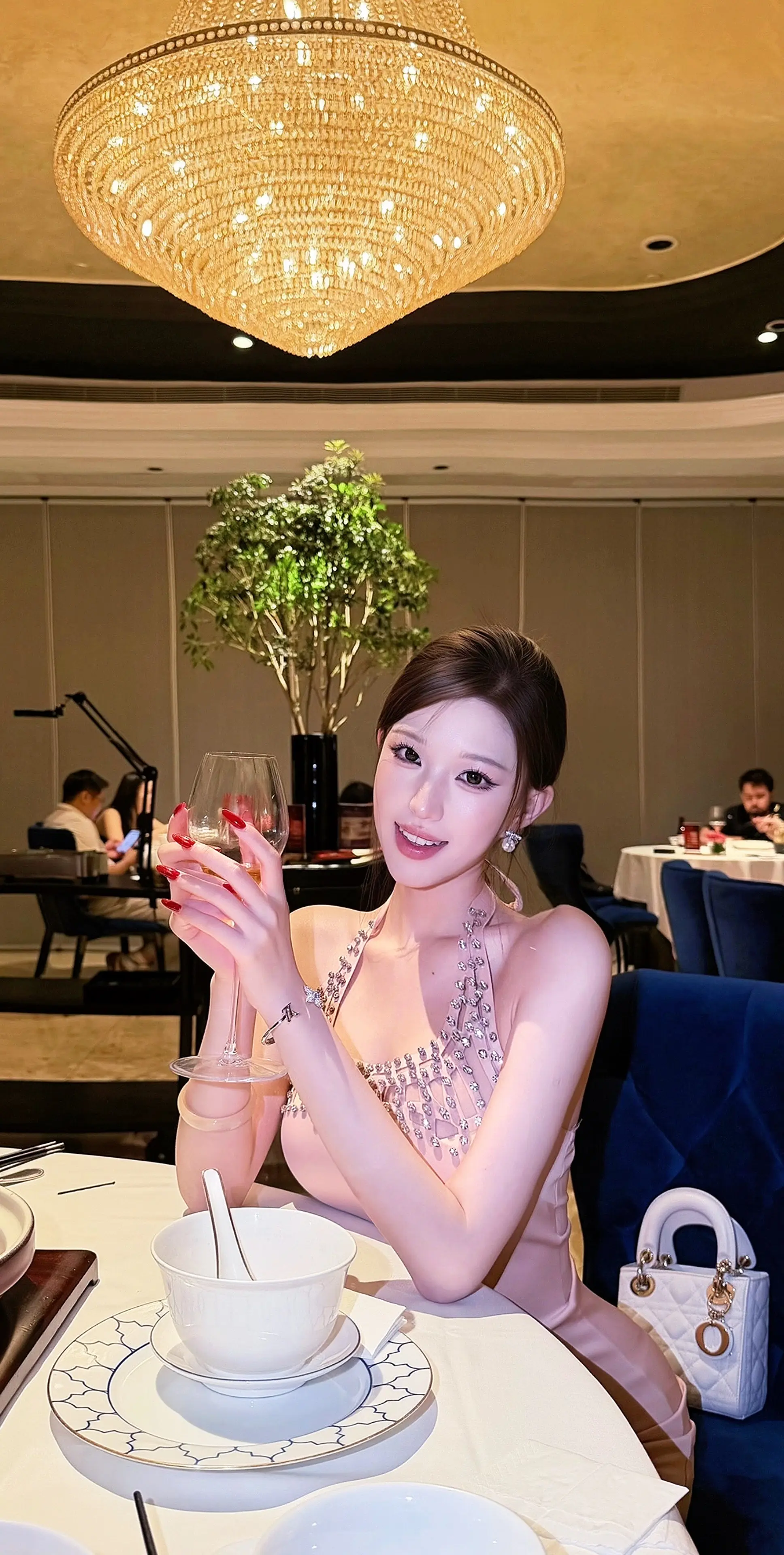 淡淡的就会顺顺哒～