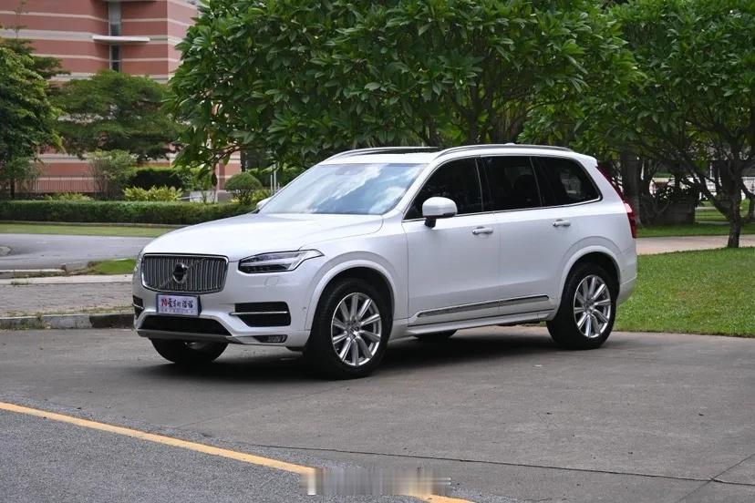​新到一台2017款旗舰XC90，自带儿童座椅，前排带通风加热按摩，宝华韦健殿堂