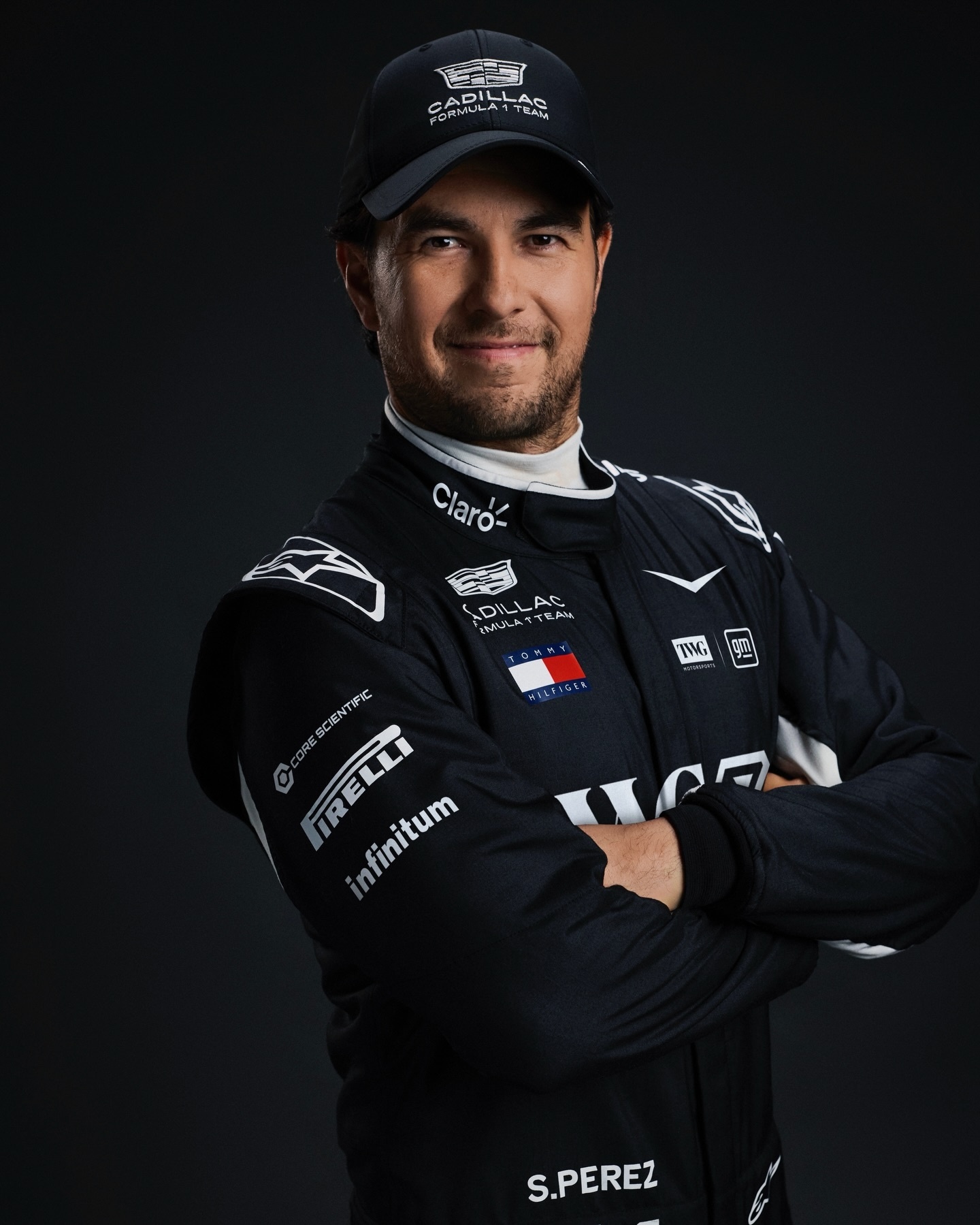 凯迪拉克F1车队2026赛季赛车服亮相👀F1赛车2026F1新车发布