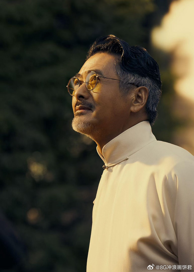 差点没认出来这是古天乐古天乐：我特意做了新造型。周润发：你特意做到我认不出？这段