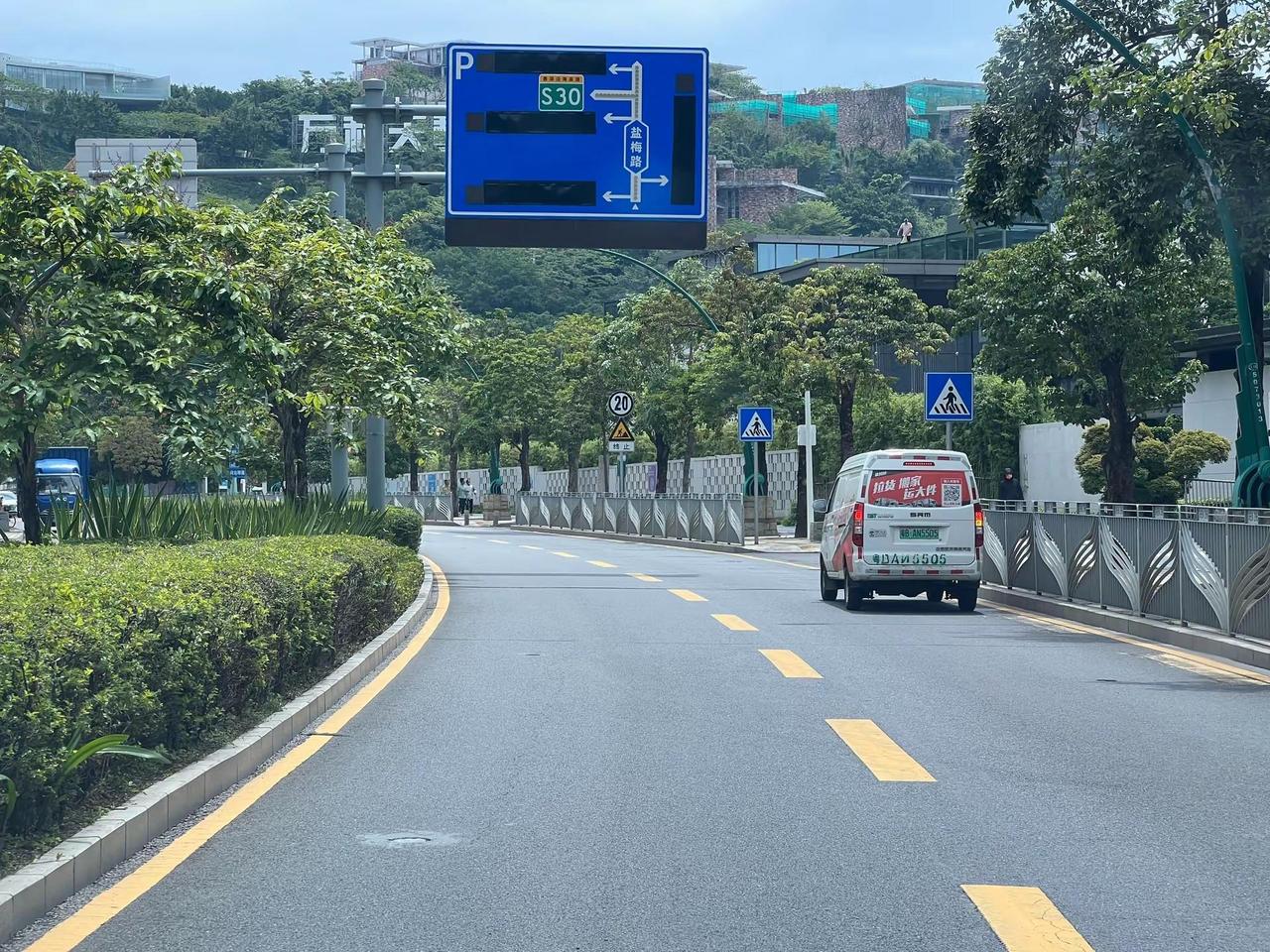 于海青：为何说来深圳别忘去大梅沙小梅沙？ 到了深圳的盐田，其实有很多值得旅游打卡