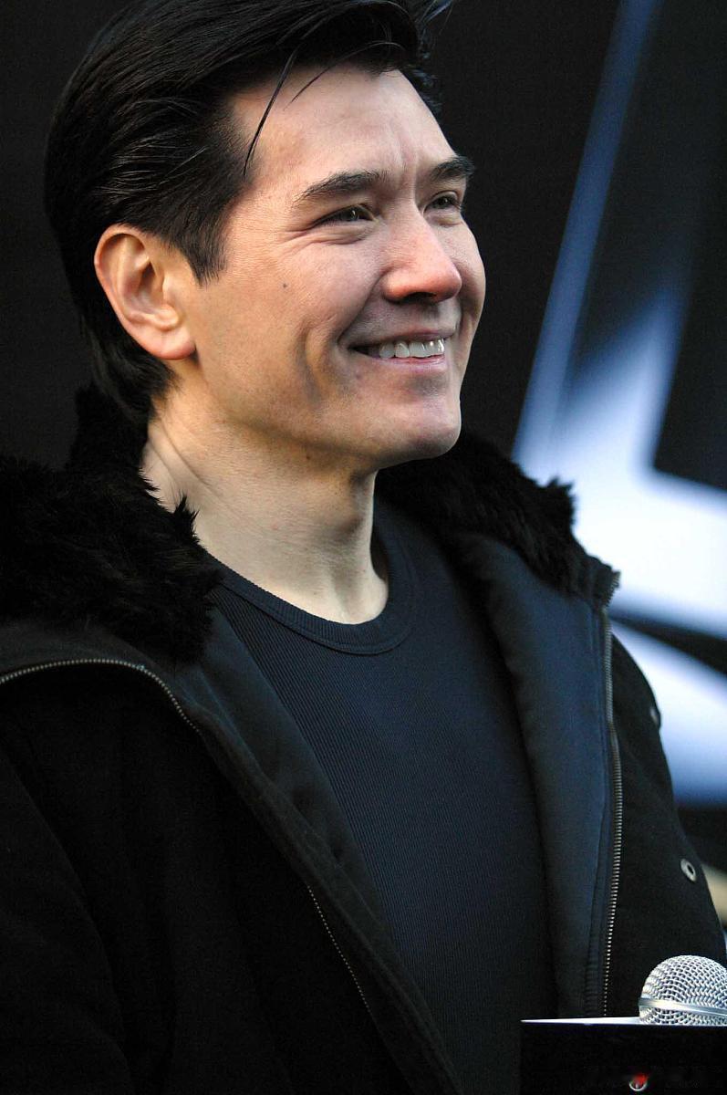 64岁费翔《封神2》路演哭崩：妈走了，我家空得能听见回声

《封神2》宣传，费翔