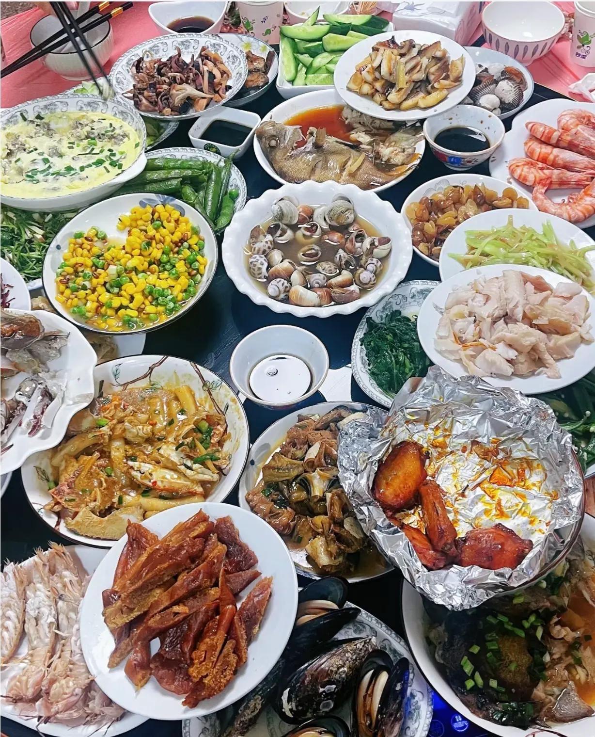 这一桌子做的不错吧，大家能给几分呢？