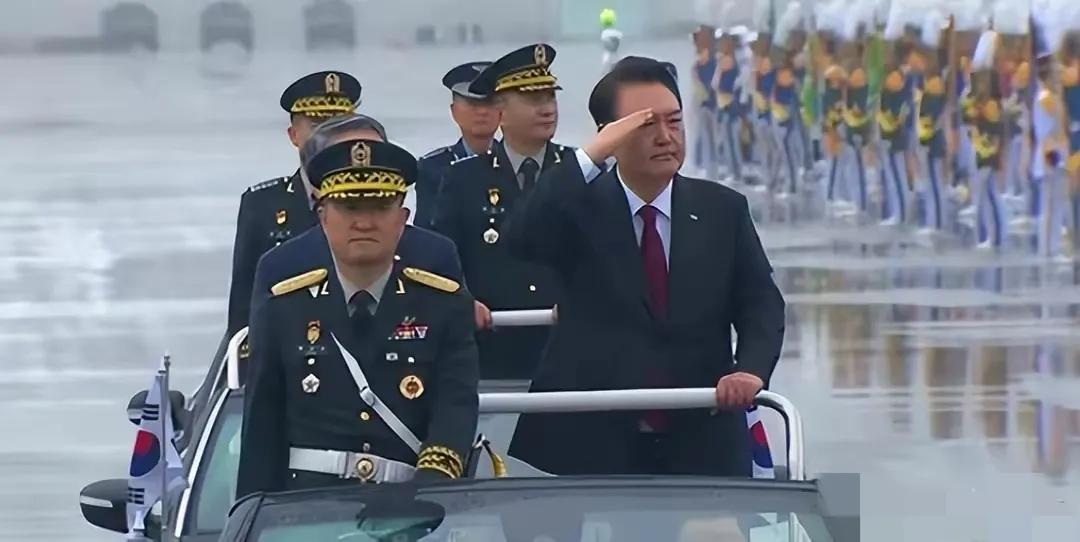 尹锡悦警告：倘若朝鲜使用核弹，将“结束朝鲜政权”。话说的好像挺有力量，只不过难以