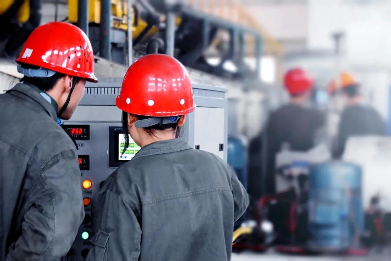 节后复工“进行时”  安全把关“第一课”

冰城市场监管
春节假期进入尾声，各生