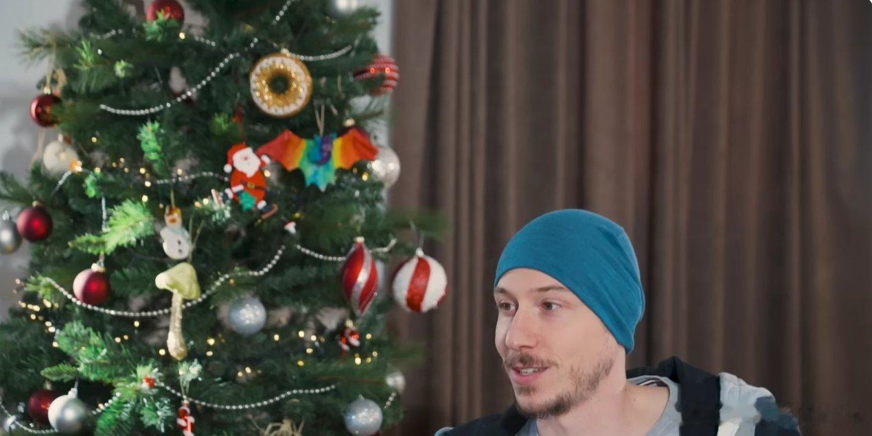 🎙️ 正在接受癌症治疗的比利时排球运动员萨姆·德鲁接受了采访，谈及了他的治疗经