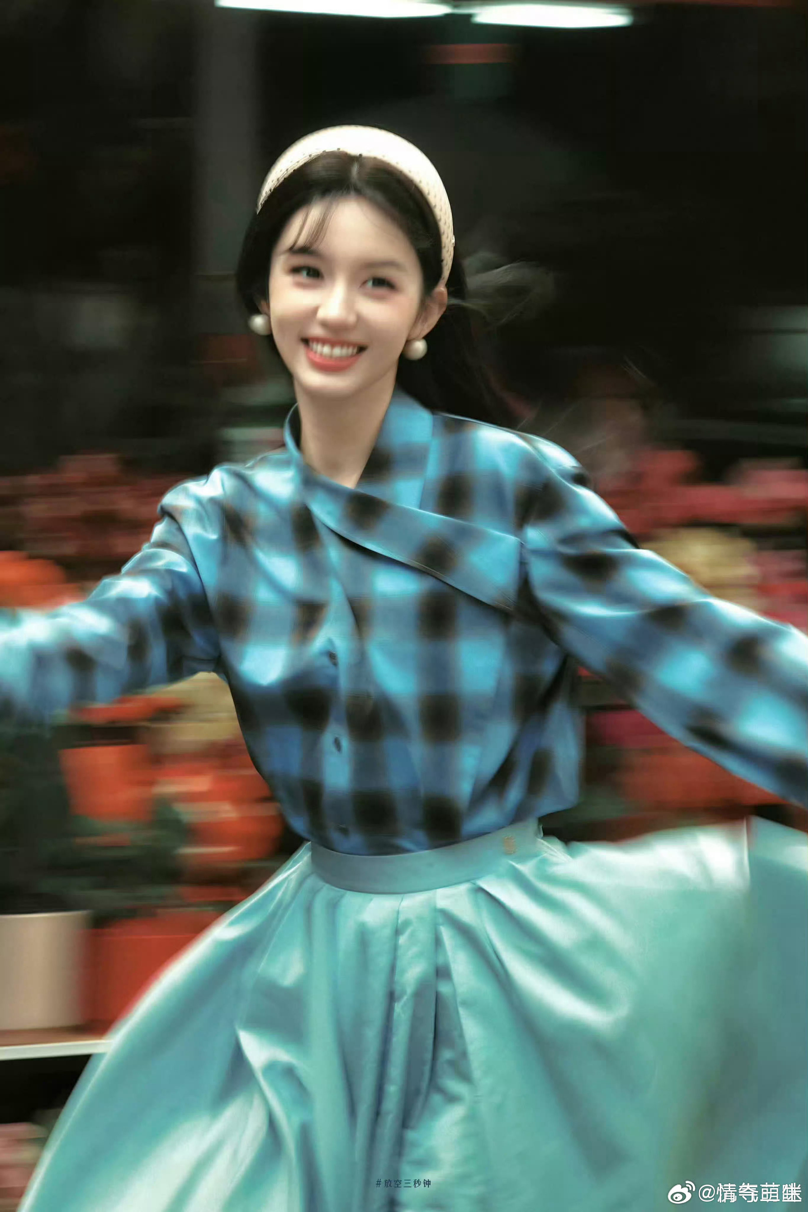 你好1983首页突然被《你好，1983》刷屏。点进预告去看了一眼，服化道还挺对味