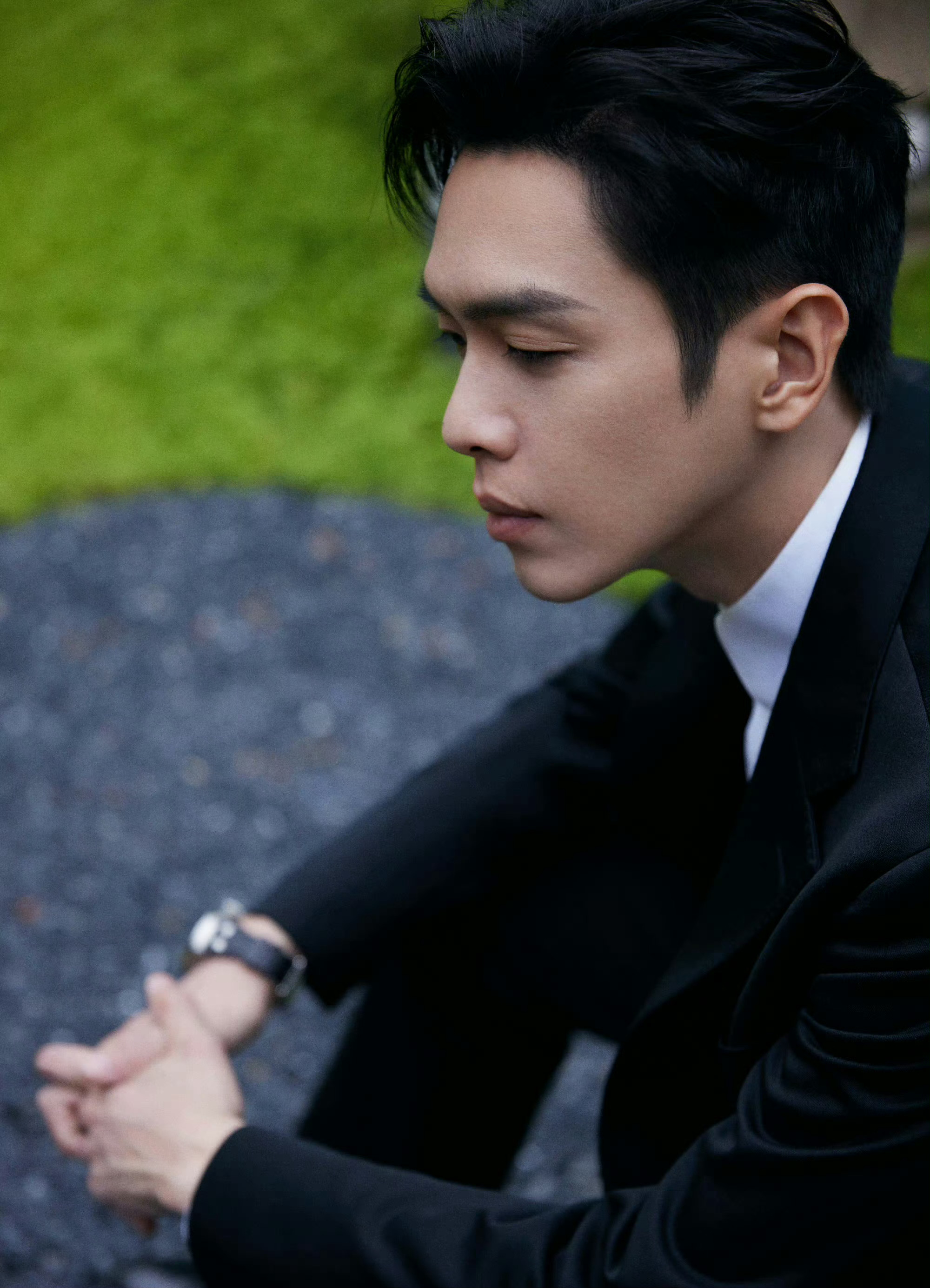 #张若昀去星光大赏的原因# 张若昀确定出席星光大赏，已经能想象到被大家追问《庆余