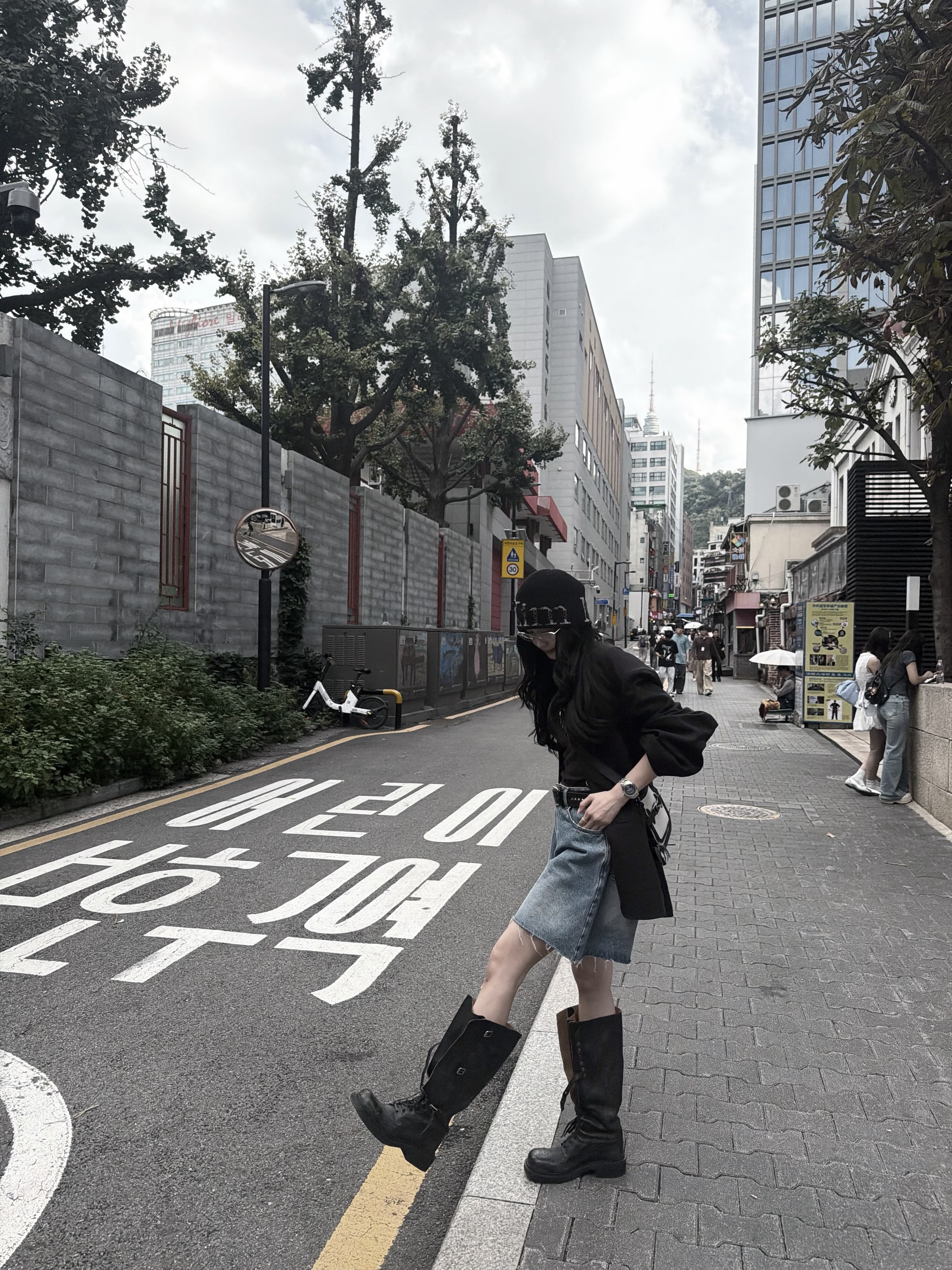 吴宣仪 选选ins更新了喔好帅啊​​​