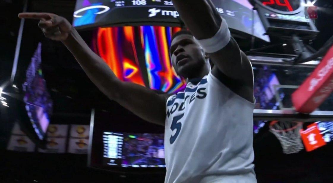 ▲霸气！！爱德华兹对着热火球迷喊出：给我坐下