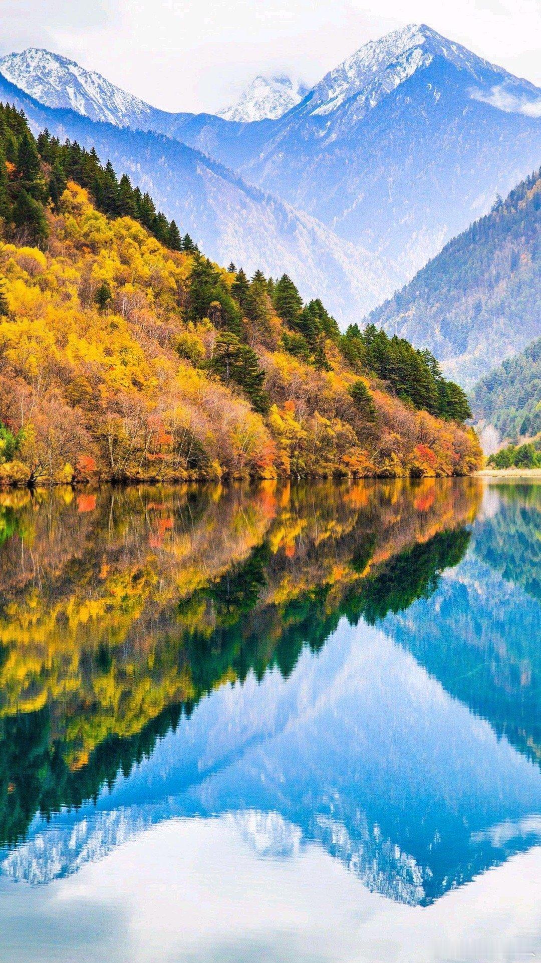 娱乐一下下[超话]   冬天去四川旅游，那真的是个很棒的选择呢！四川不仅自然风光