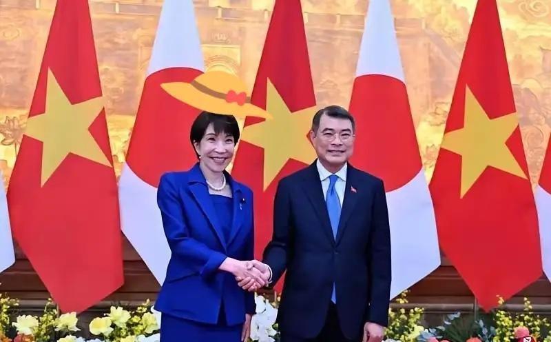 很多人都以为，大国四处砸钱发“外交礼包”，是在普渡众生做慈善。其实在暗潮汹涌的地