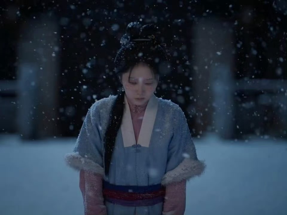 谭松韵拍完兰香如故老年戏无法出戏️谭松韵《兰香如故》预告里的镜头美学。质感、叙事