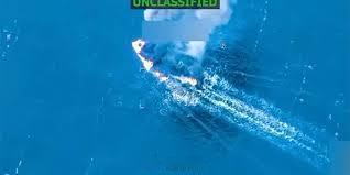 HuffPost 报道摘要：美军再度打击“疑似毒品走私船只”，引发更多关注 根据