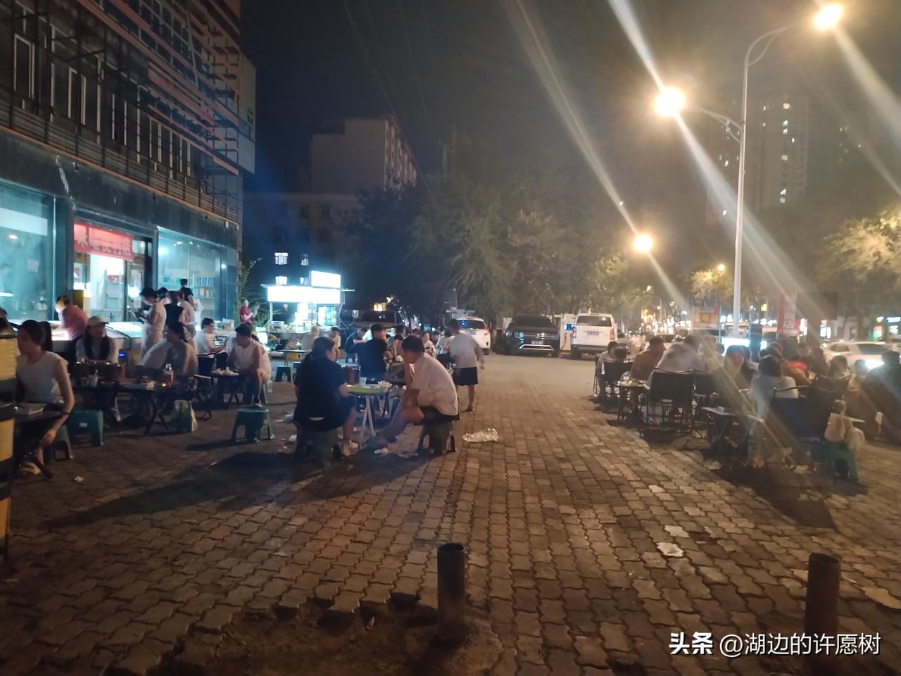 “避高温酷暑，到米古里夜市”。好久没逛夜市了，昨晚兜着夏夜的凉风来到米古里。我只