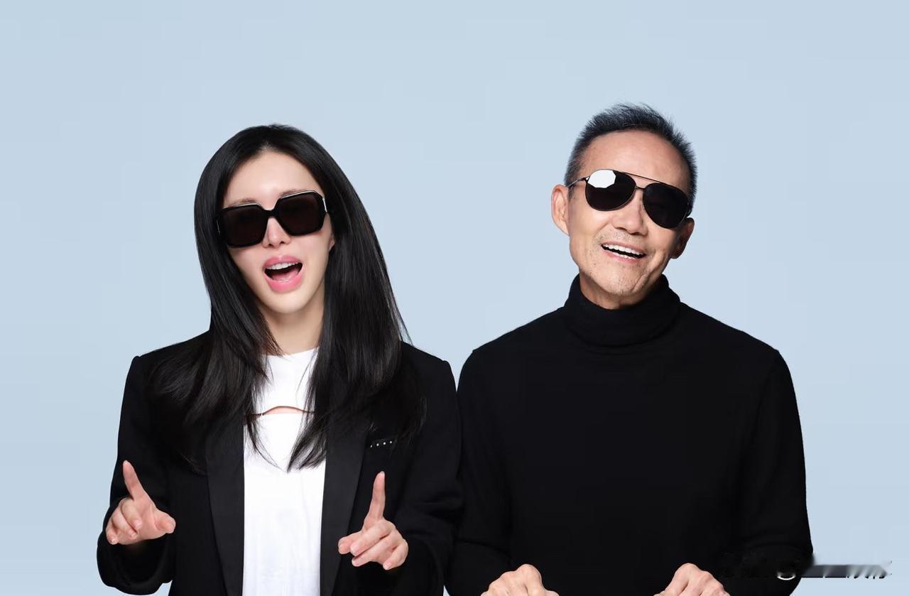 其实田朴珺现在对王石做的事，就是他以前对前妻做的。王石现在一直追着问田晚上什么时