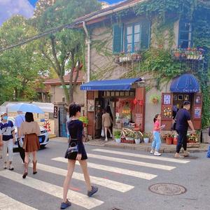 以梦为马依琴赏世界