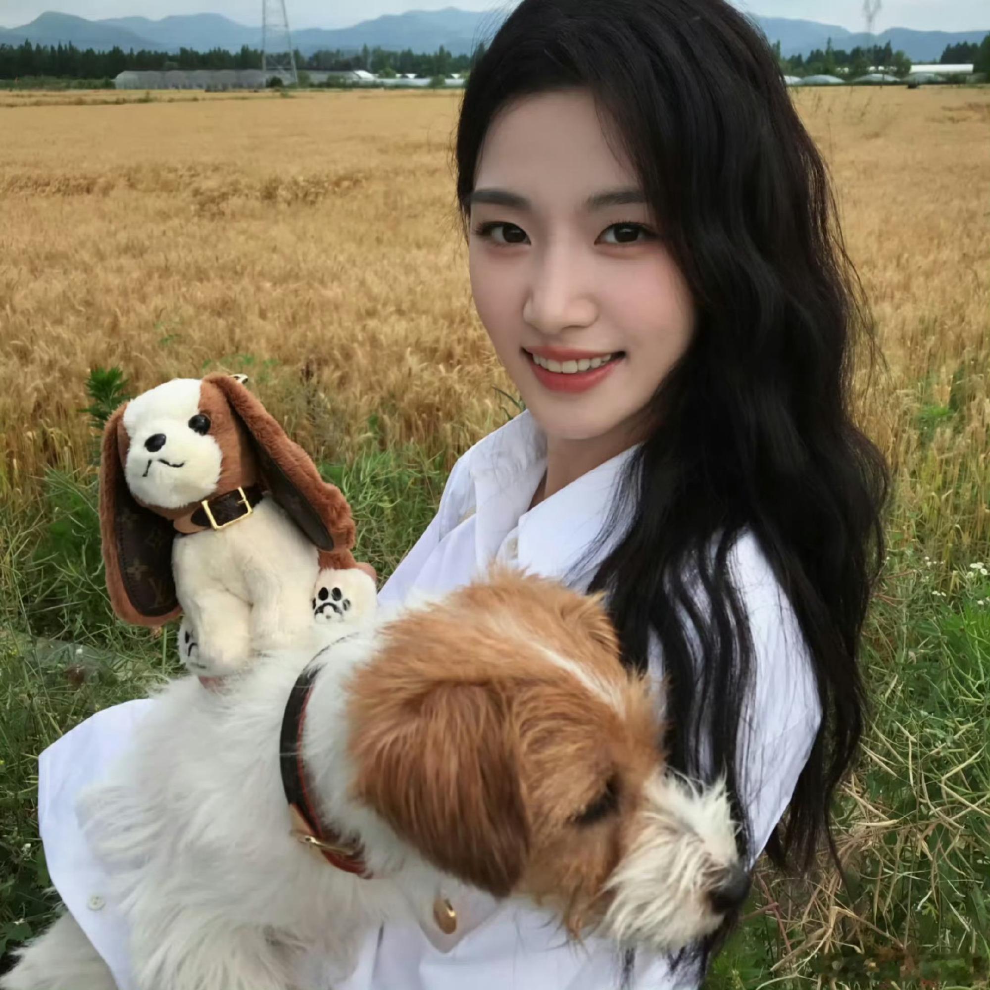 卢昱晓卢昱晓南衣‖卢昱晓何不同舟渡 卢昱晓的南衣美到心巴，直接拐走我的整颗心