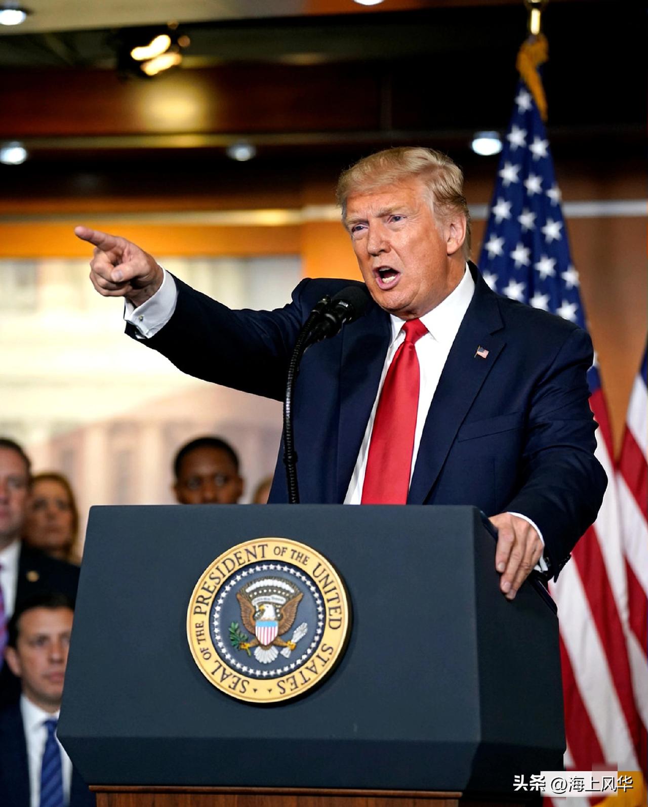 特朗普这是完全不给人喘气的机会啊！
当地时间2月4日，美国总统特朗普对着全国电视
