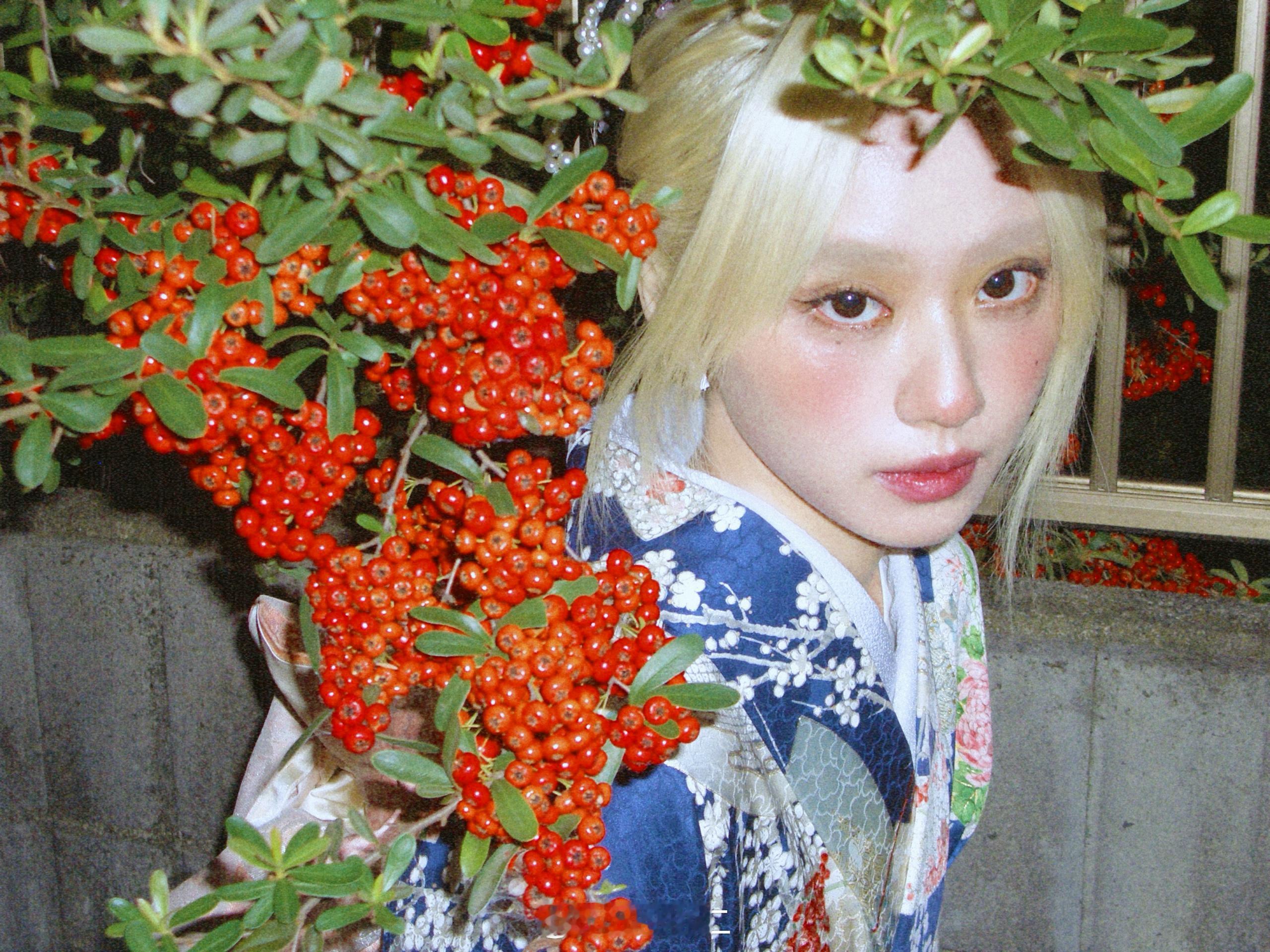 Autumnandwinter took a photograph of me 