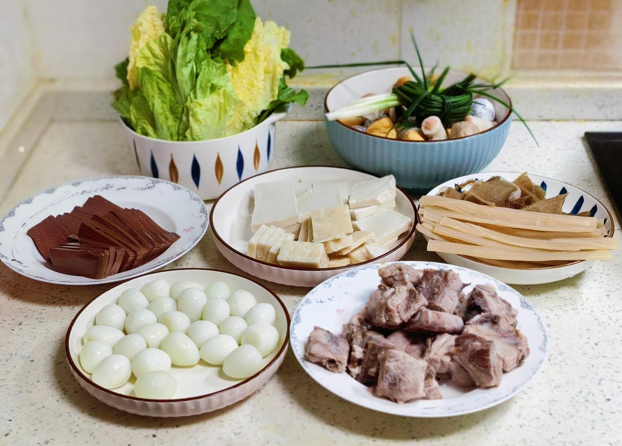 生活其实很简单，
过了夏天就是秋天。

立秋的第一杯奶茶喝了～

​趁着周末，准