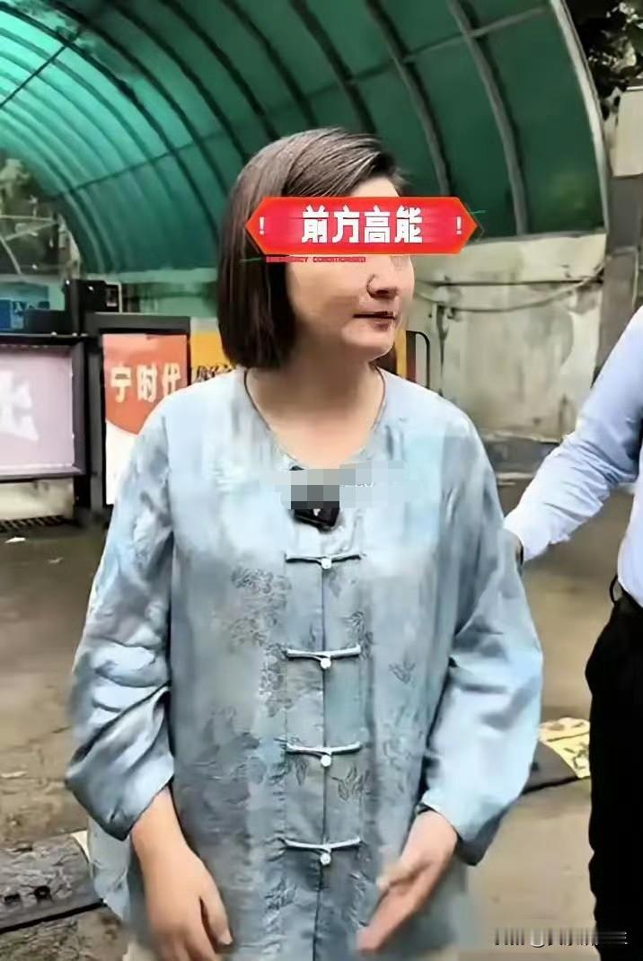 真是拿法律当儿戏！

俞某冬在泰国监狱里还不安分，
减刑申请直接被驳回了。

不