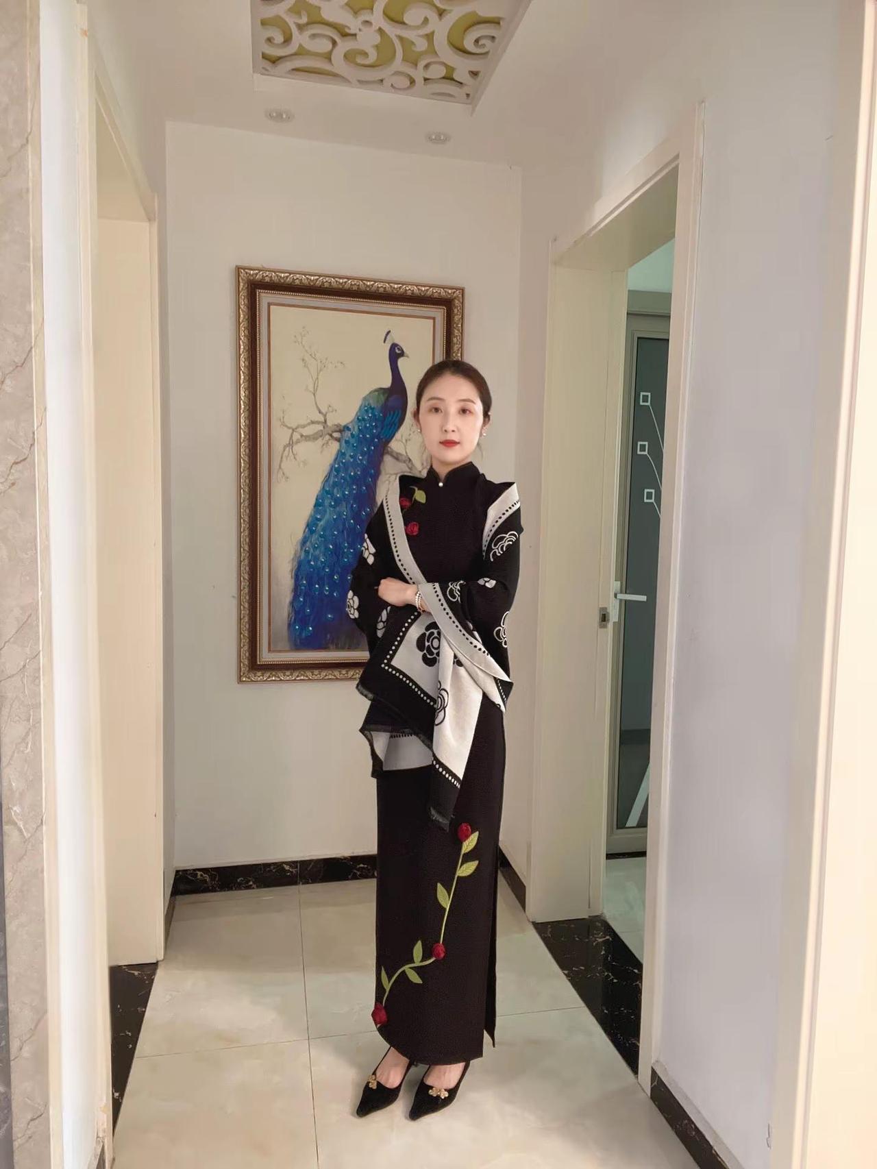 喜欢旗袍的温婉优雅，那是属于中国女人的东方韵