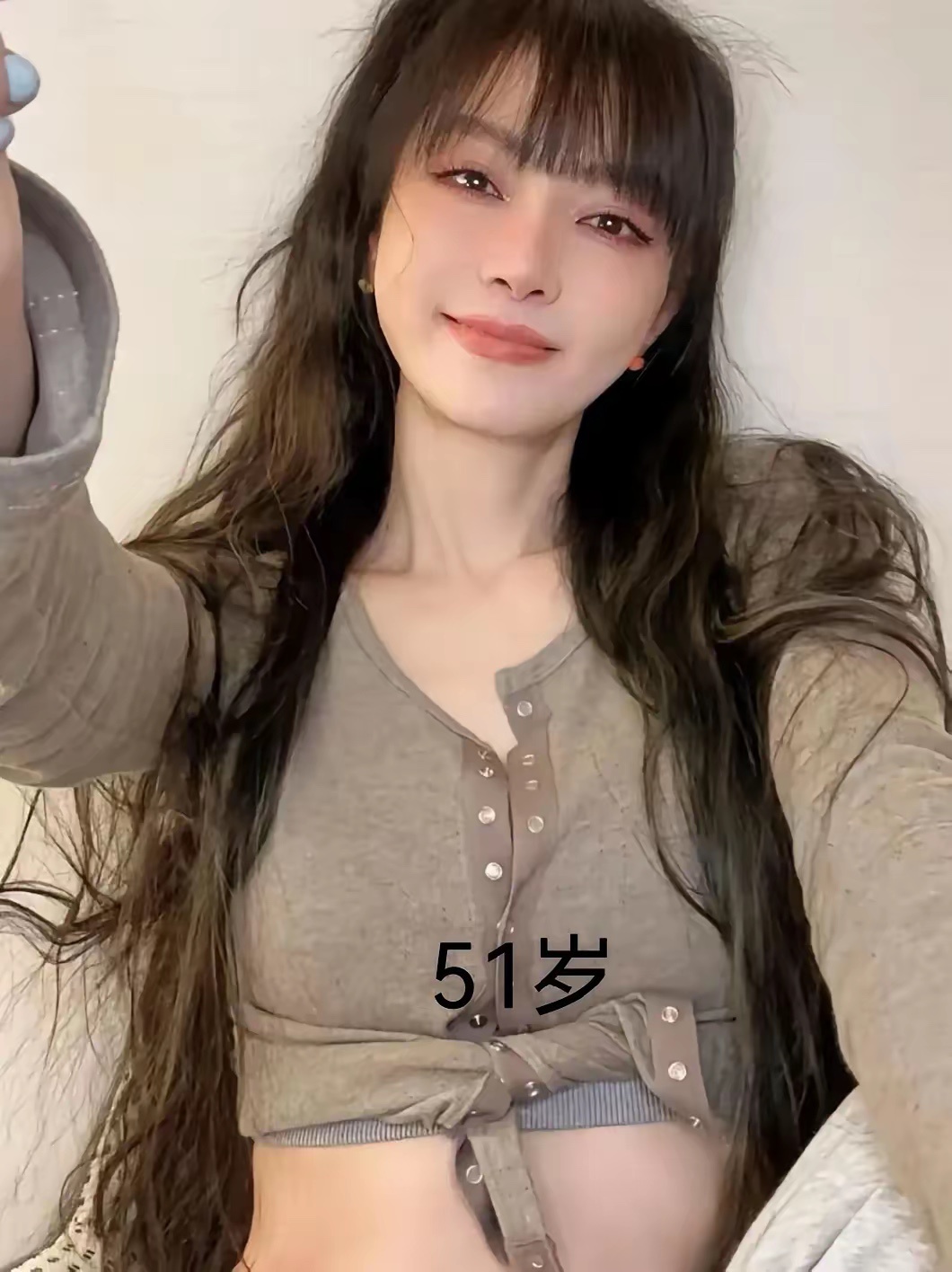 论“冻龄美女”我只服谢金燕，娱乐圈找不到一个能有她会保养的，我觉得她五十多岁比3