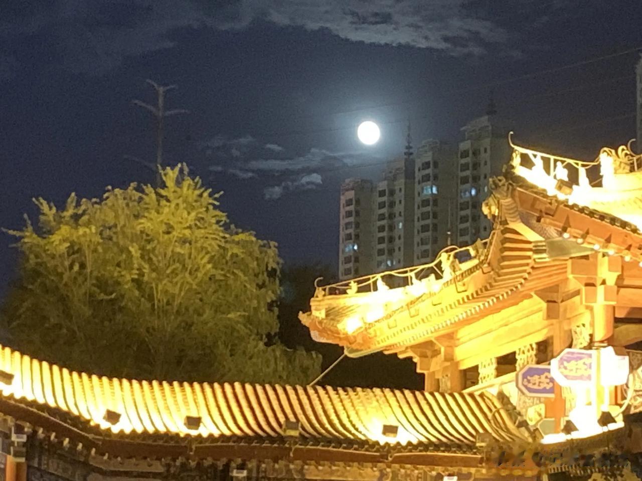“以利治天下，天下皆小人，天下则离心离德、一盘散沙。以德治天下，天下皆君子，天下