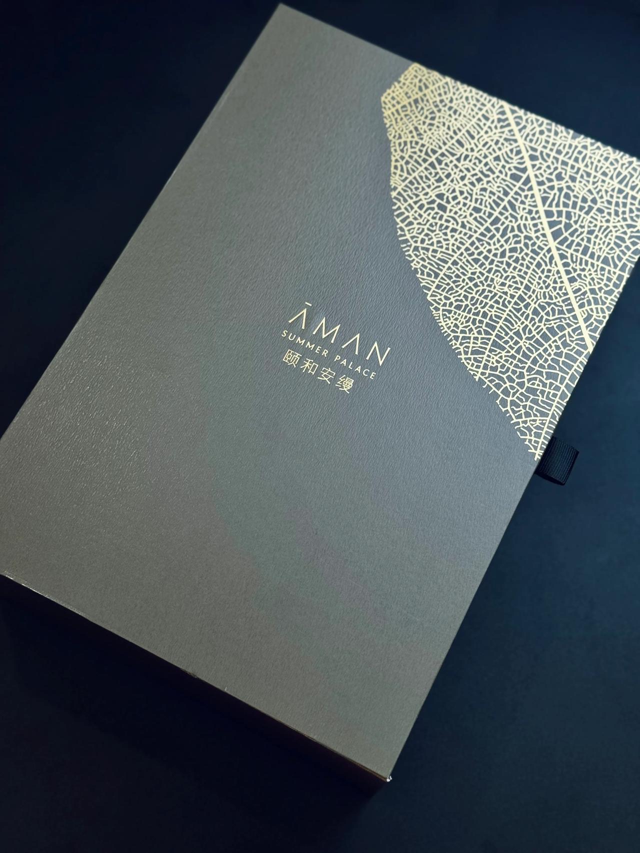 感谢OPPO的中秋礼盒，太有心了，露营礼盒➕单独的月饼礼盒。
说真的，我特喜欢这