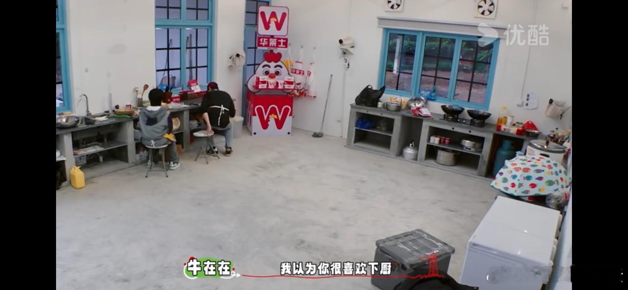 #孙丞潇牛在在演我说小话# 牛在在和孙丞潇的默契配合真是太精彩了，他们的对话既有