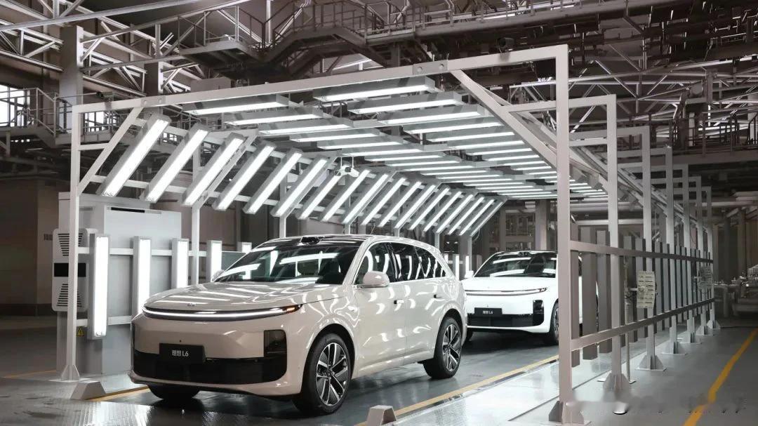 理想汽车，最近又“活”了过来！

李想本人在微博上感谢了雷军的帮助，理想汽车的官