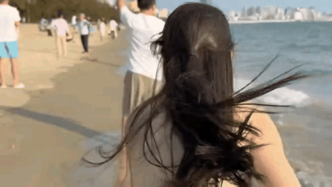 老婆不按常理出牌呀，给老公留下了男子忘怀的一个镜头。