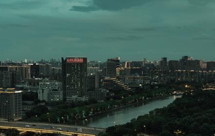 一、2026年考多少分能上杭师大？咱拿数据说话
先给个定心丸：2026年想上杭师