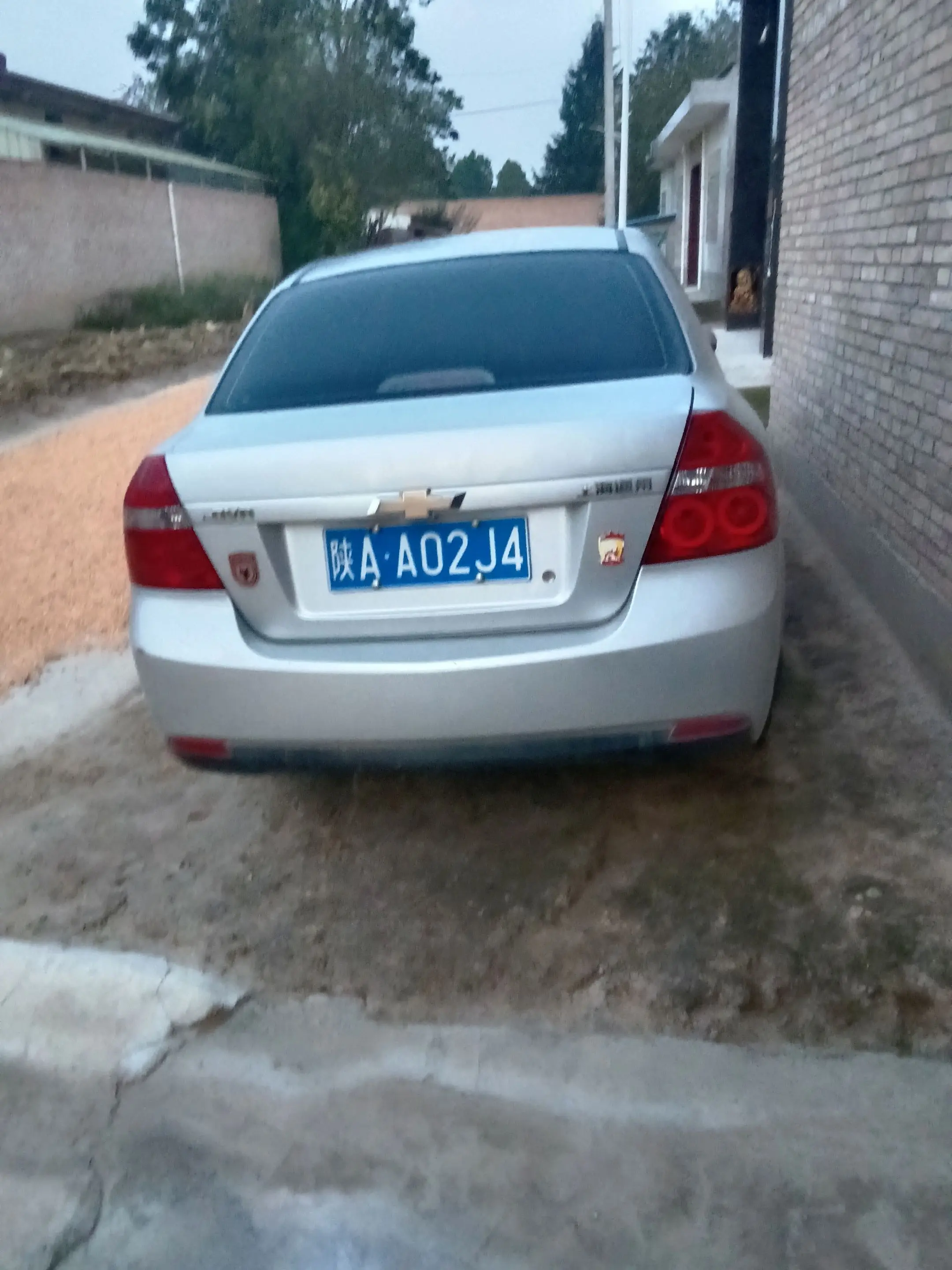 想换新车 保留这个车牌号还是重新选。现在陕A好摇吗？