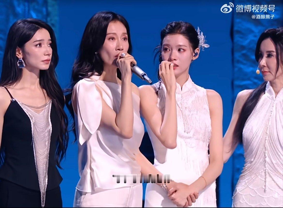温峥嵘 可不可以我走 努力从不被辜负，进步众人皆有目共睹，纵然不够完美，依旧拼尽