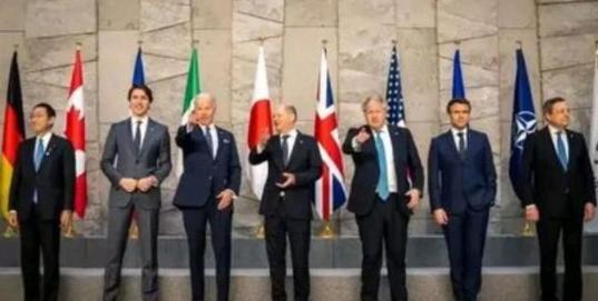 不准中国援俄，也不准中国收台，更不准管制稀土。七国集团最近明确指出，中国不能援助