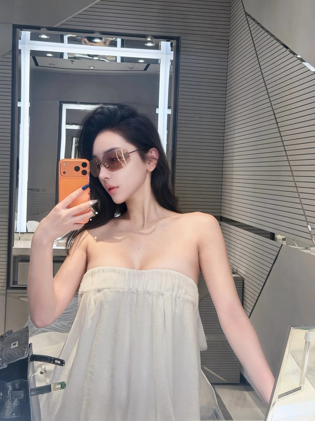 婚后我快50岁的老公 说给我自由