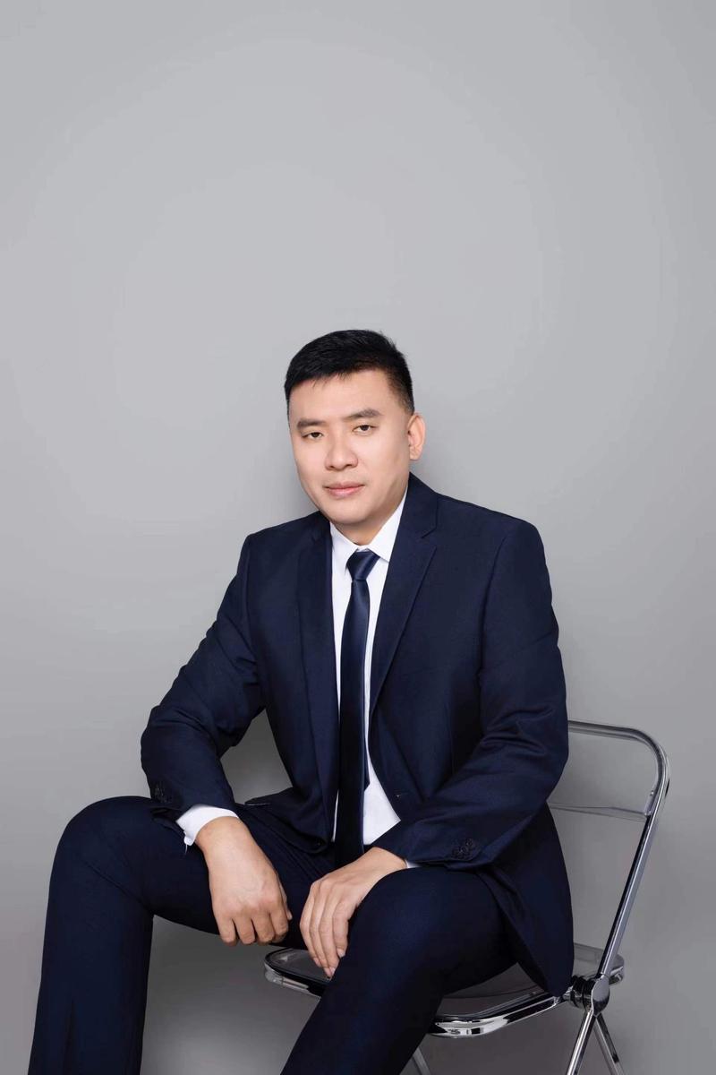 年仅37岁突发意外离世！豪宅豪车尽数落空，人生最大财富从来不是财富✨
 
内蒙包