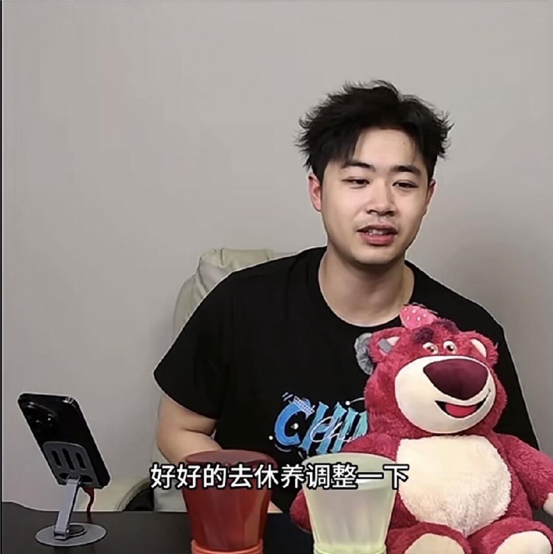 乒超刚落幕王楚钦火速返京扎进康复室，连轴转的赛程掏空身体，亚运会前的这口气得先喘