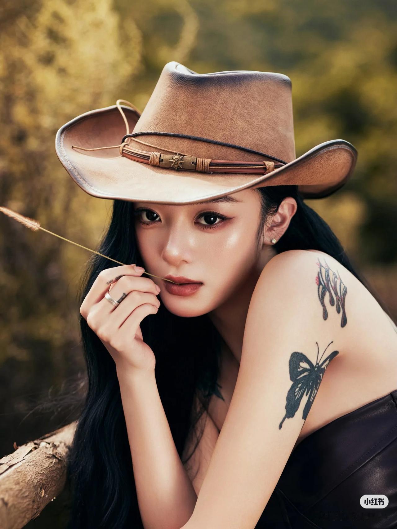 晒图笔记大赛美女穿搭写真