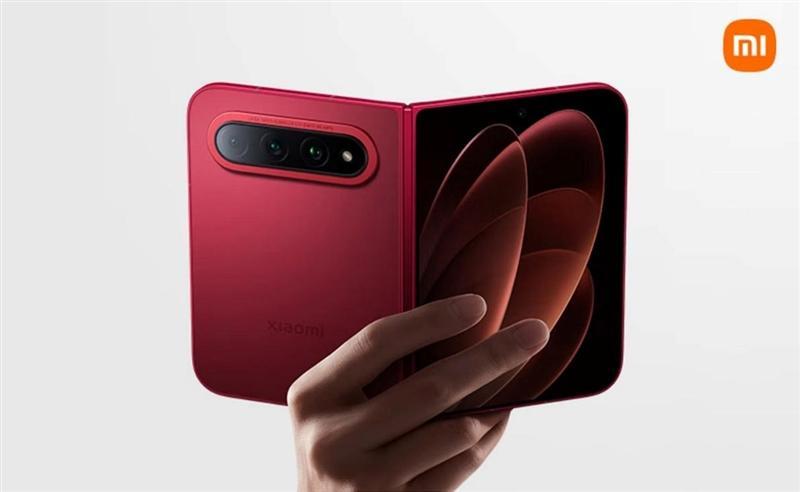 小米18 Fold抢先看：中折叠新形态，玄戒O3与国产LPDDR6双核爆发 小米